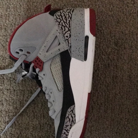 Shoes - Picture 2 of 4